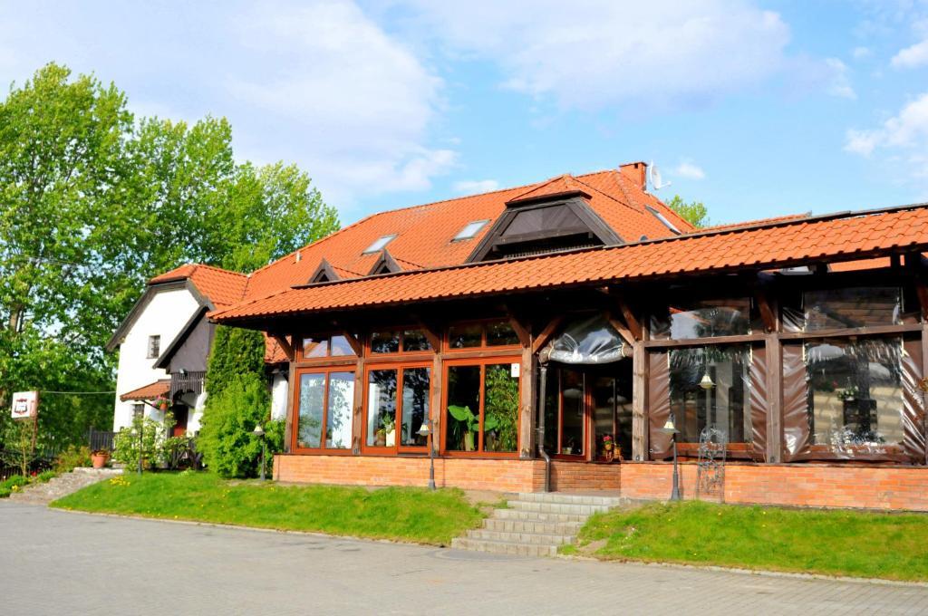 Zajazd Bialy Mlyn Sterławki Wielkie Buitenkant foto